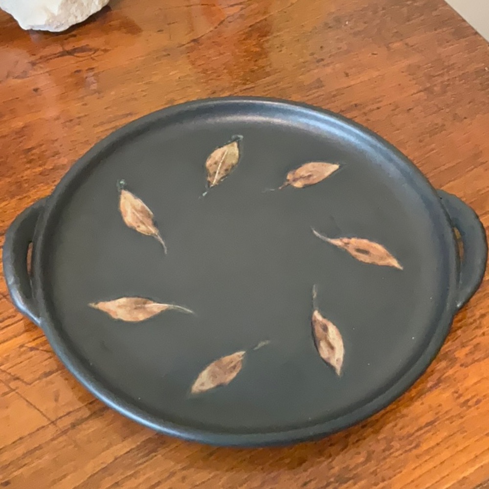 Small Black Pottery Serving Tray with Leaf Design